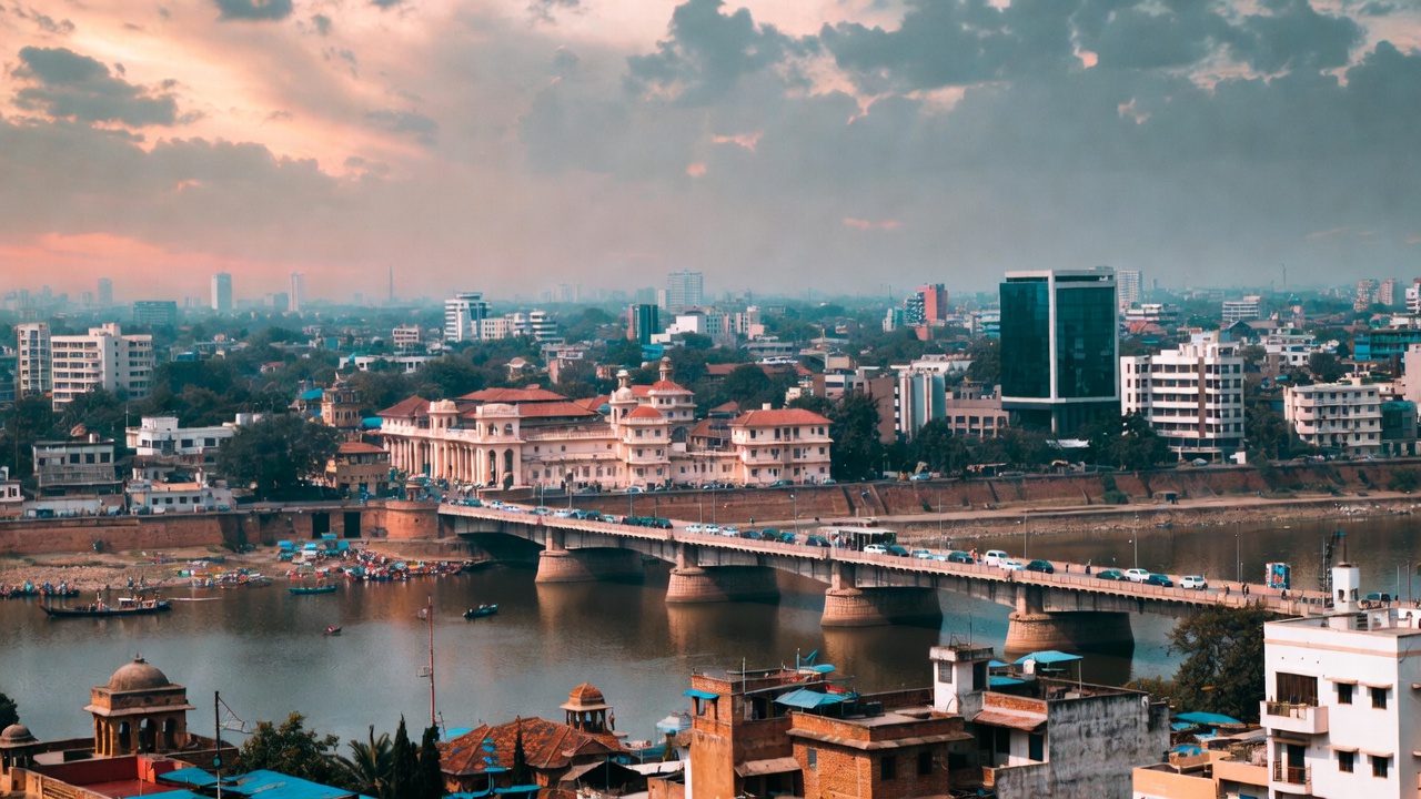 कानपुर के भूले-बिसरे सुपर हीरो: वो गुप्त क्रांतिकारी और ‘मास्टर जी’ का अनसुलझा रहस्य